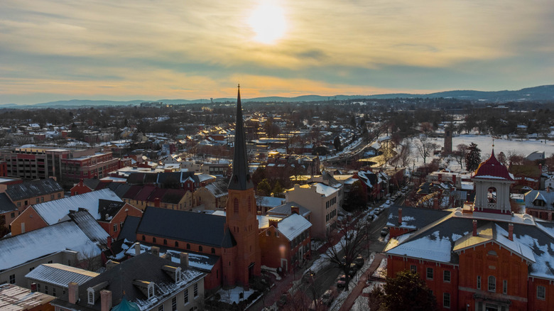 Vue aérienne de l'église ouest de St Frederick, Maryland