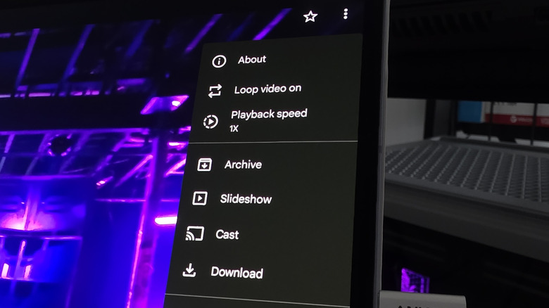 Commandes de vitesse de lecture dans Google Photos affichées sur la tablette Samsung Galaxy Tab S10 Ultra