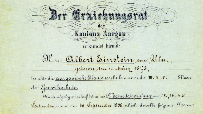 Le certificat de maturité délivré à Albert Einstein en 1896, à l'âge de 17 ans, après avoir fréquenté le lycée cantonal d'Aarau, en Suisse.