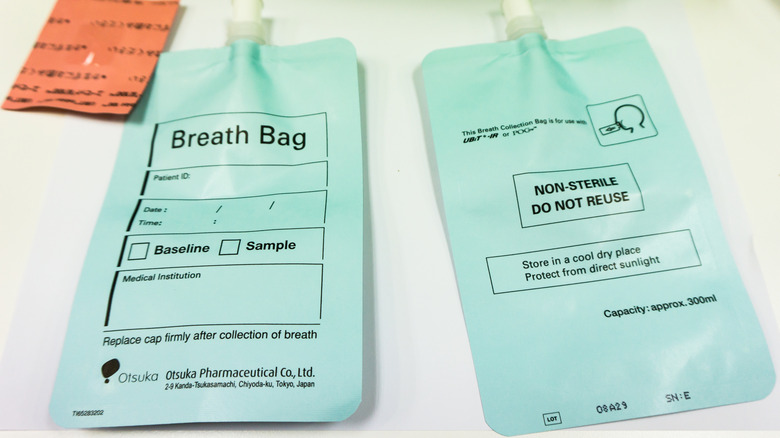 Sacs d'échantillons en plastique vert clair pour recueillir l'haleine pour le test H. pylori
