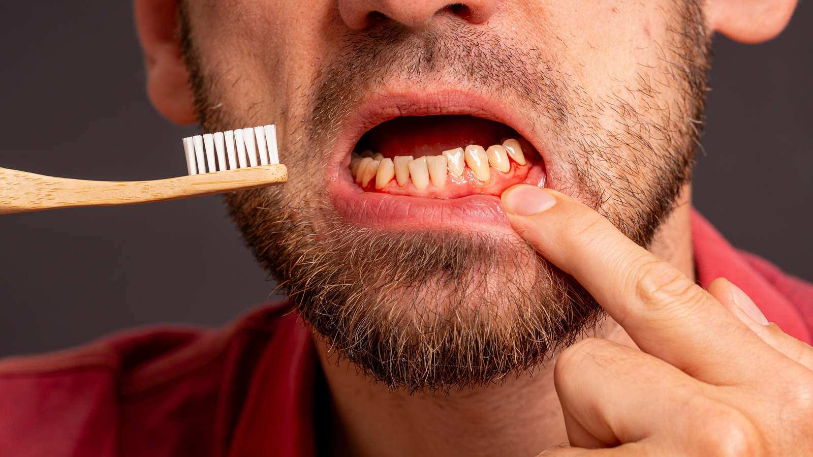 Des choses grossières qui arrivent lorsque vous arrêtez de vous brosser les dents pendant une semaine