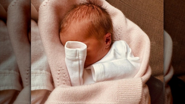 Athena Mapelli Mozzi juste après sa naissance