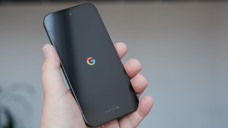 Écran de démarrage sur un smartphone Pixel