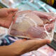 La différence entre la viande de poulet blanche et la viande brune s'explique facilement par la science