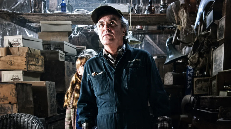 James Handy dans le rôle de l'exterminateur dans Jumanji