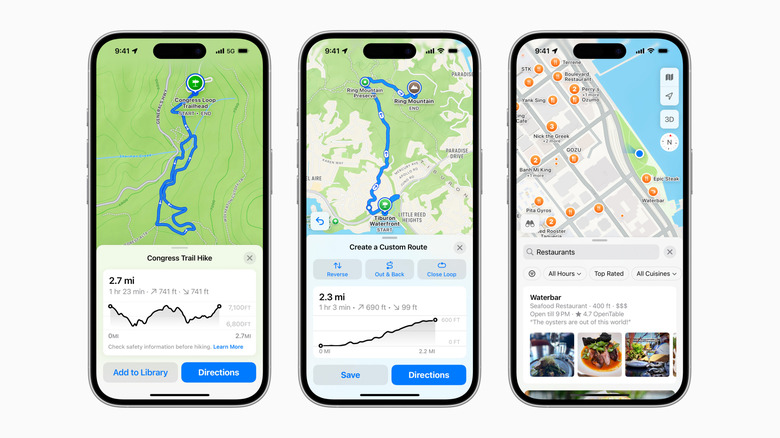 Trois smartphones Apple affichant Apple Maps sur fond blanc