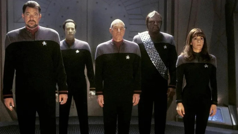 Star Trek : Nemesis - Riker, Data, Picard, Worf, Troi