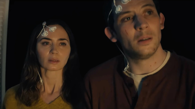 Margaret et Daniel font l'expérience d'une nouvelle découverte lors de la journée de divulgation