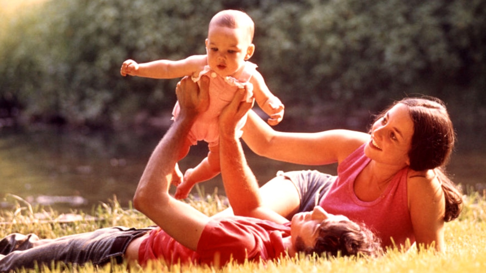 12 prénoms de bébé populaires des années 1970 qui méritent une résurgence