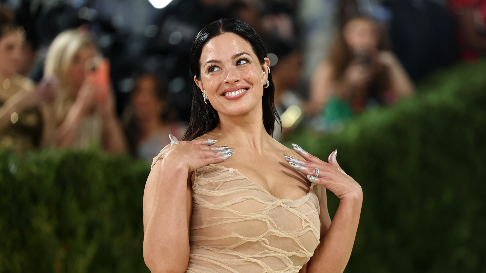 La mentalité maternelle d'Ashley Graham est un témoignage des femmes qui l'ont précédée