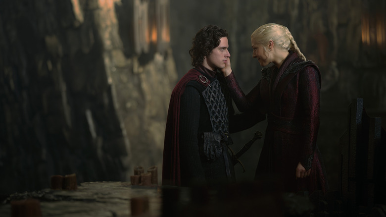 Rhaenyra tient le visage de Jacaerys dans House of the Dragon