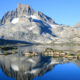 Le lac californien près du parc national de Yosemite est une escapade pittoresque en montagne pour les randonneurs passionnés