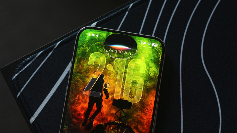 Siri AI sur un iPhone sous iOS 27