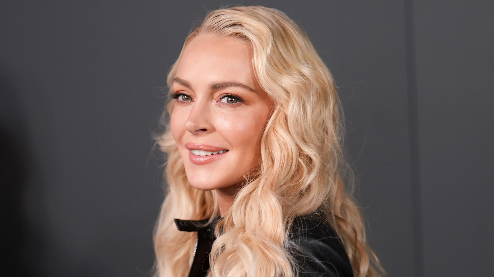 L'amour de Lindsay Lohan pour son corps post-partum montre à quel point elle a parcouru