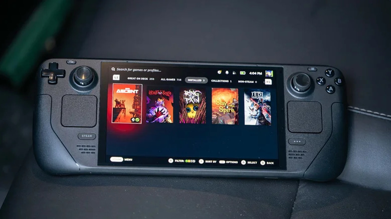 Steam Deck OLED sur un siège auto