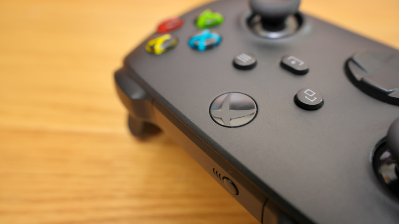 Gros plan sur la manette Xbox Series X