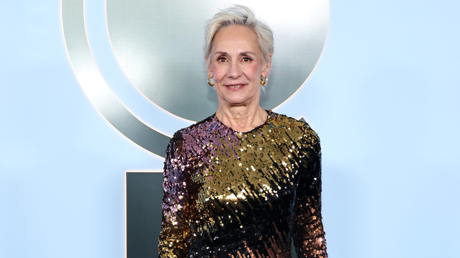 Laurie Metcalf est en si bons termes avec son ex-mari qu'elle appelle sa nouvelle épouse « belle-sœur »