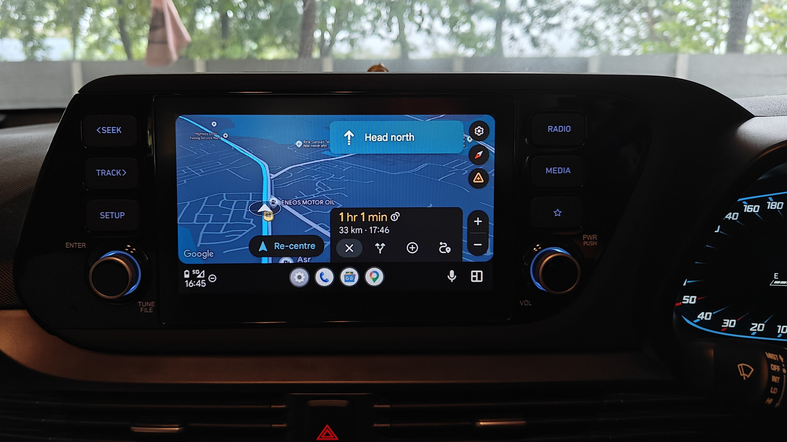 4 commandes vocales Android Auto Gemini qui peuvent améliorer votre conduite quotidienne