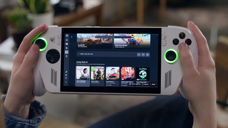 Un ROG Xbox Ally en mode portable.