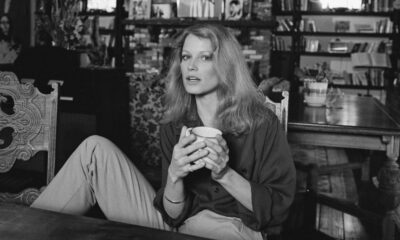 La star des années 70 Shelley Hack était le visage du parfum le plus emblématique de la décennie