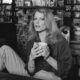 La star des années 70 Shelley Hack était le visage du parfum le plus emblématique de la décennie
