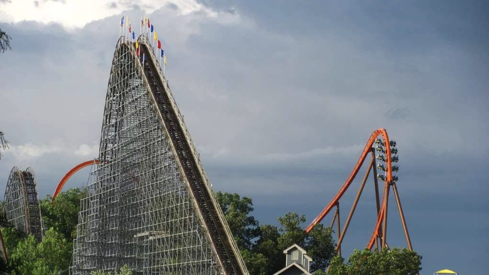 L'un des plus grands parcs d'attractions du Midwest propose des attractions amusantes et aquatiques pour toute la famille