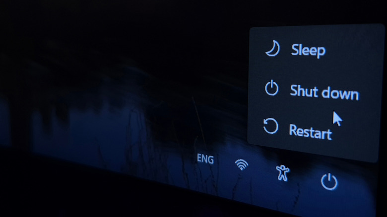 Options de mise en veille, d'arrêt et de redémarrage d'alimentation sur l'écran de connexion d'un ordinateur portable Windows 11