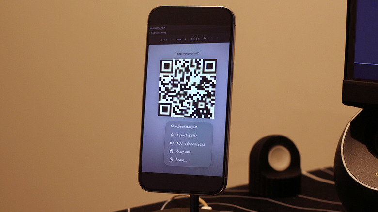 Un QR code sur un iPhone dans l'application Photos