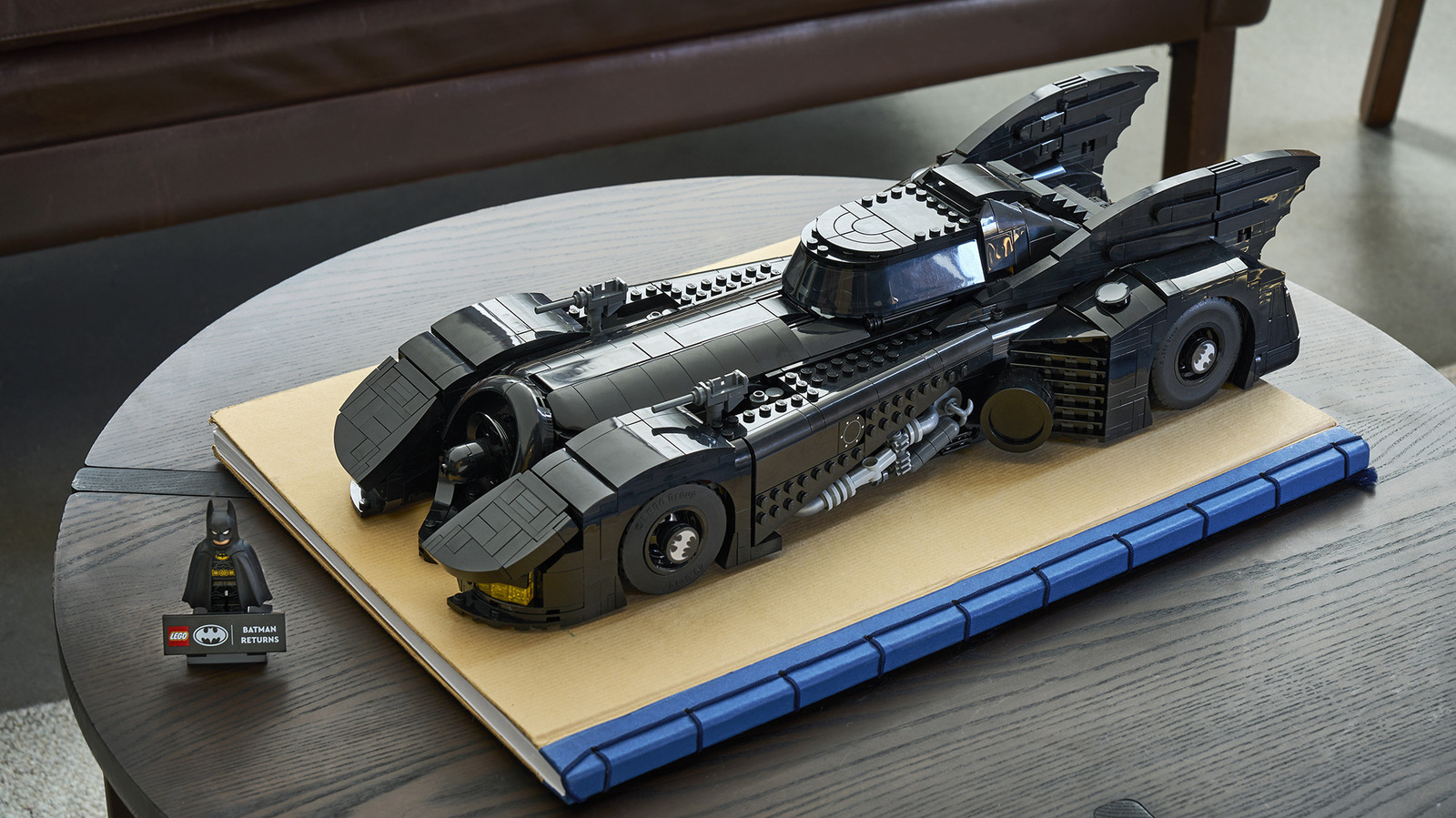 Le grand et nouveau Batman Returns Batmobile de LEGO se transforme en Batmissile