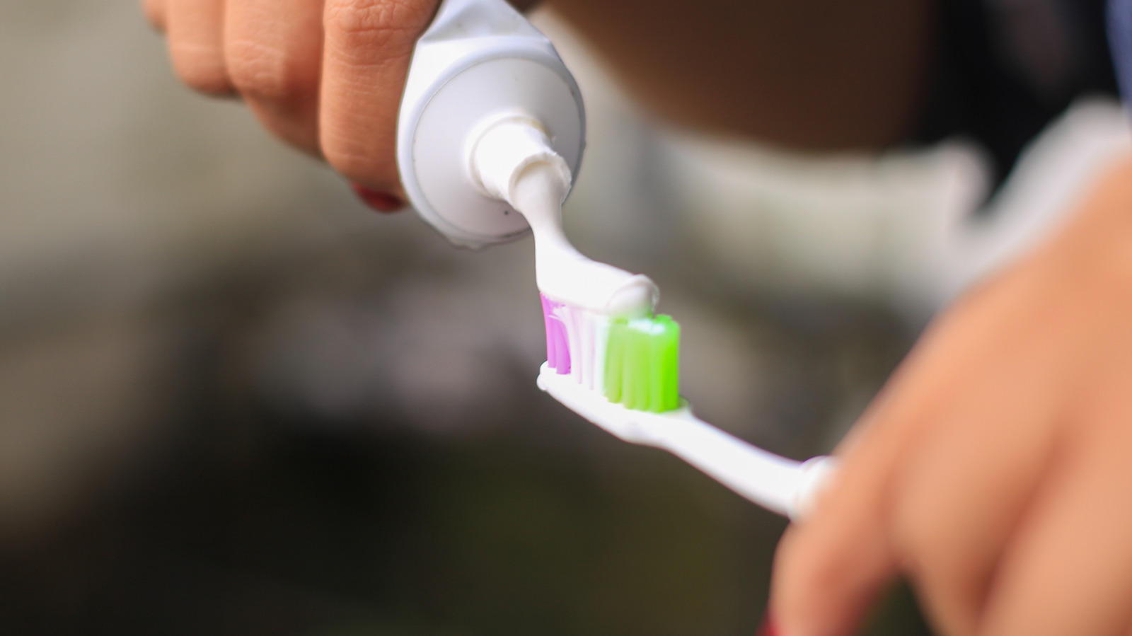 Vous devriez réfléchir à deux fois avant de vous brosser les dents après chaque repas