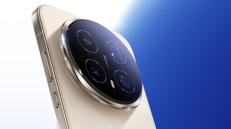 Le dos du Honor Magic8 Pro sur fond dégradé