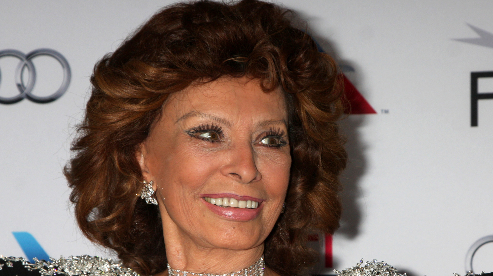 Citation du jour par Sophia Loren : "Il vaut mieux explorer la vie et faire des erreurs que..."