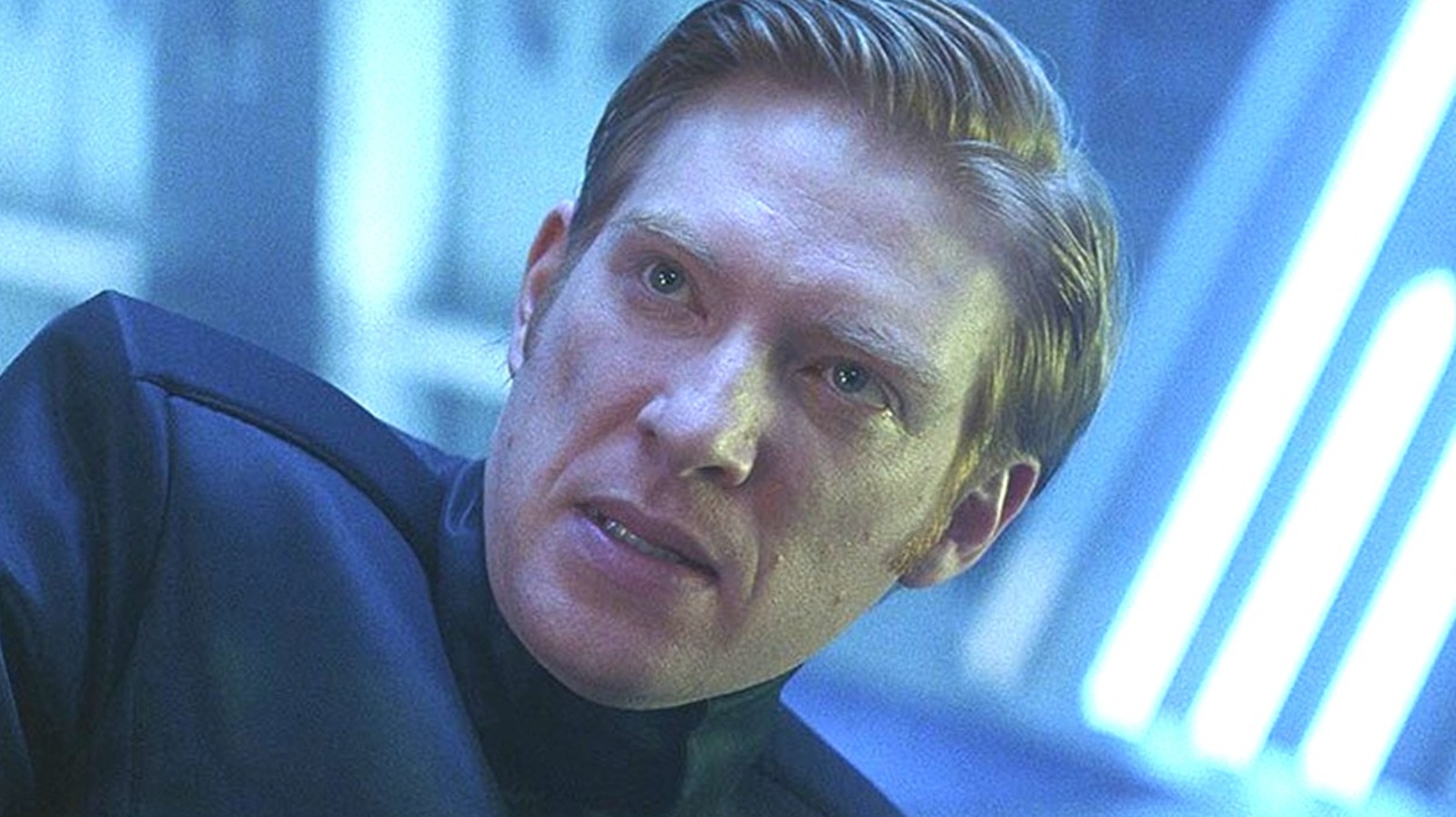 Ce que l'acteur de l'amiral Hux de Star Wars ressent vraiment à propos de sa mort dans The Rise Of Skywalker (Exclusif)