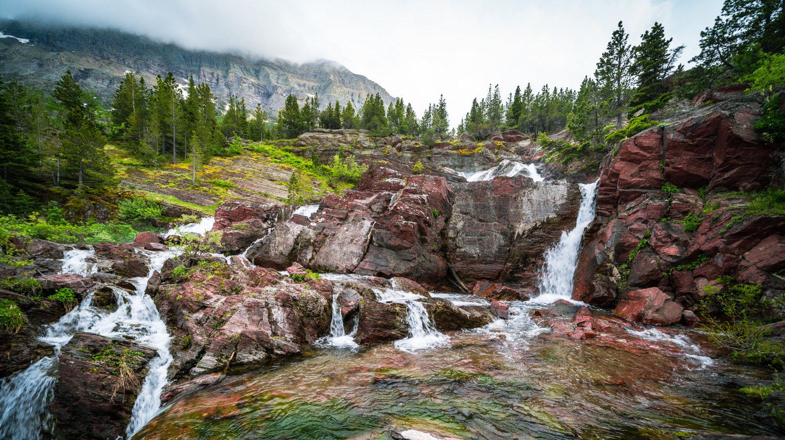 L'incroyable sentier de randonnée du parc national des Glaciers que tout le monde devrait visiter au moins une fois