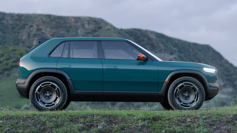 Profil latéral du prochain Rivian R3X