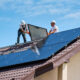 Les panneaux solaires doivent-ils être plats ou inclinés ?