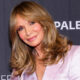 Le style mère du marié de la star des années 70 Jaclyn Smith a volé la vedette au mariage de son fils