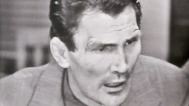 Harlan de Jack Palance "Montagne" McClintock est vu en gros plan dans Requiem for a Heavyweight