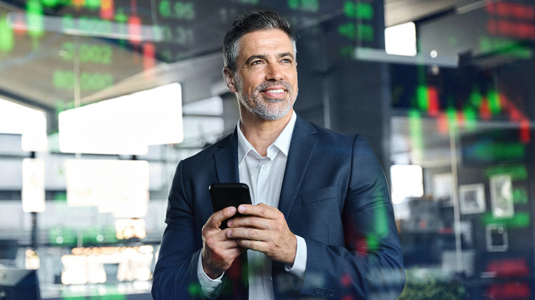 Profil de téléphone professionnel séparé pendant le travail.