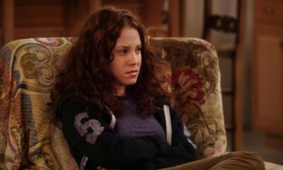 Vous vous souvenez de la star de 8 règles simples Amy Davidson ? À quoi ressemble l'acteur roux vibrant maintenant
