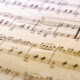 Le cerveau de ce compositeur américain continue de faire de la musique des années après sa mort. Voici comment (et ce n'est pas de l'IA)