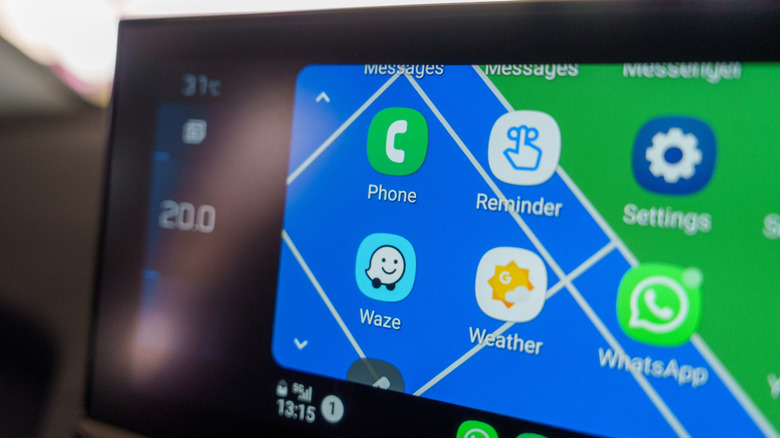 Android Auto avec bouton de paramètres