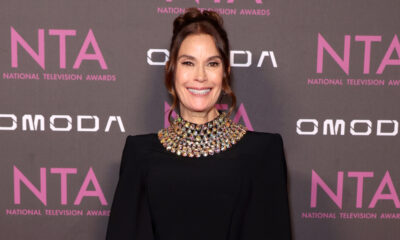 La réponse de Teri Hatcher au vieillissement à Hollywood est un signal d'alarme pour les femmes du monde entier : "Je n'ai pas fini"