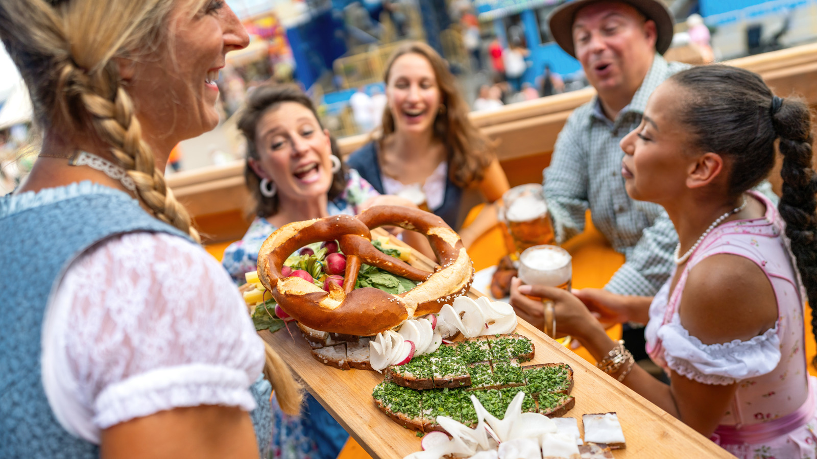 4 règles des restaurants allemands que les touristes américains brisent sans s'en rendre compte