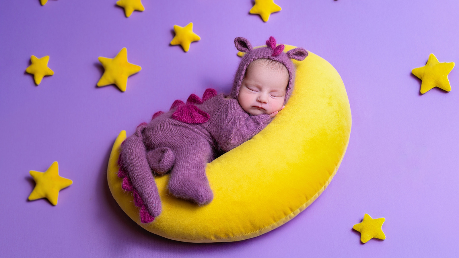 Noms de bébé inspirés des livres de romance pour les parents qui sont de fervents lecteurs