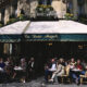 5 règles du café français que les touristes américains font une pause dans les 10 minutes dans les cafés