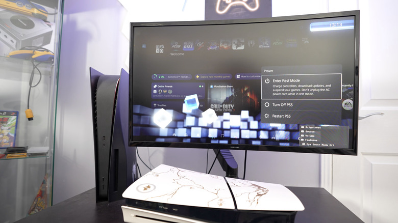 Une console PlayStation 5 alors qu'elle passe en mode repos