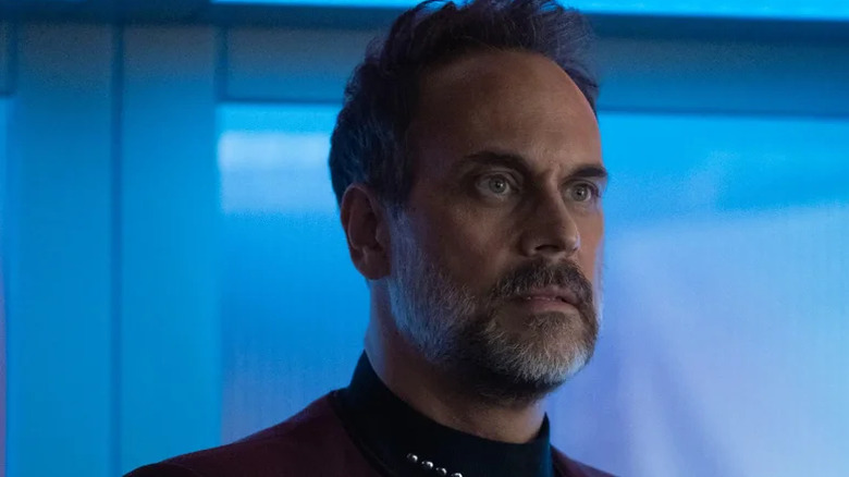 Le capitaine Shaw a l'air inquiet dans Star Trek : Picard