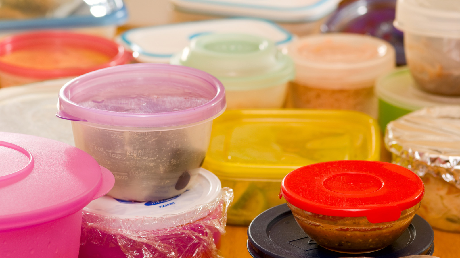 Réutiliser ce récipient en plastique fait plus pour vos aliments que vous ne le pensez