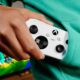 Xbox fabrique désormais une mini manette qui peut tenir dans votre poche – voici ce que cela coûte